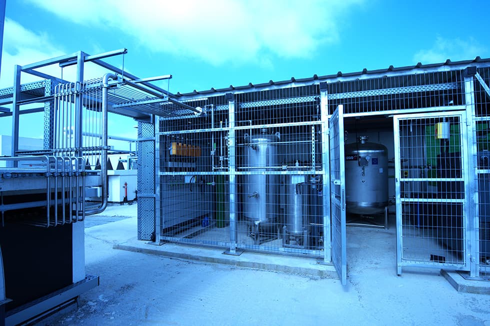 Cryogenic systems